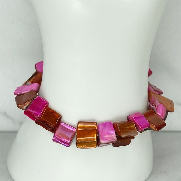 Pink and Orange Seashell Shell Beaded Stretch Bracelet - Picture 4 of 9